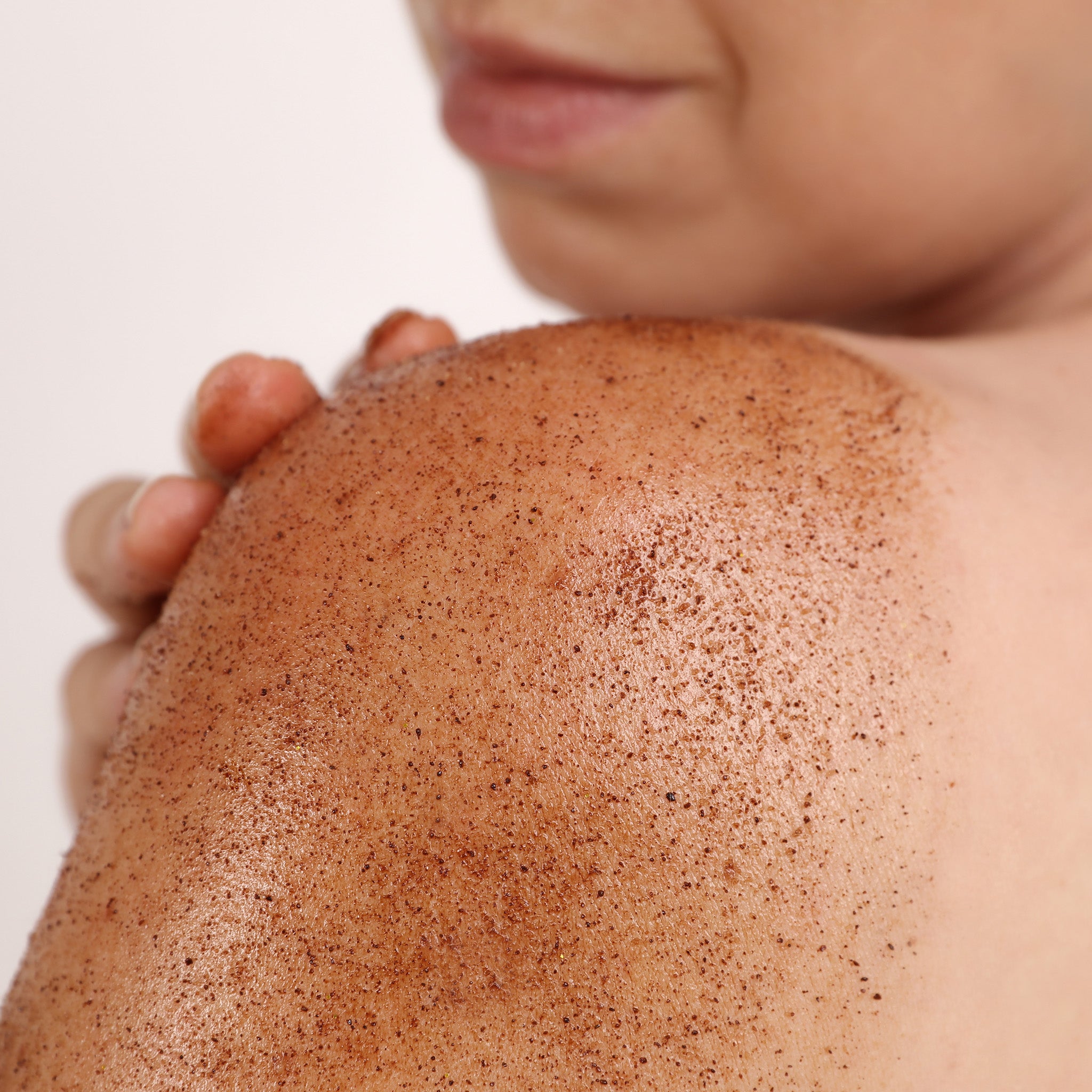 Gel Exfoliant aux Grains d'Abricot Édition limité